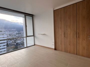 VIVE POR TODO LO ALTO EN EL EDIFICIO MÁS EXCLUSIVO DE QUITO!