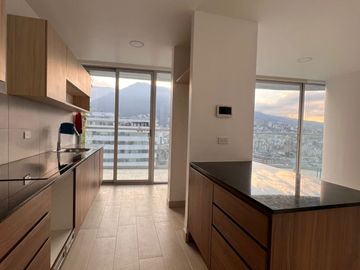 VIVE POR TODO LO ALTO EN EL EDIFICIO MÁS EXCLUSIVO DE QUITO!