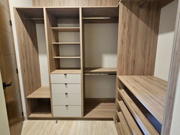 Venta casa Altozano con acabados premium