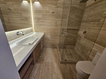 Venta casa Altozano con acabados premium
