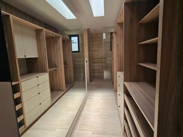 Venta casa Altozano con acabados premium