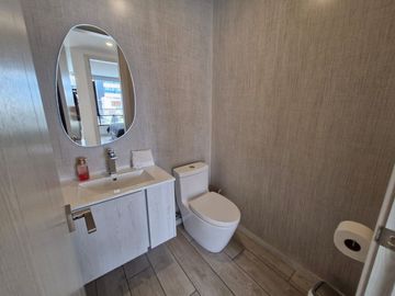 VENDO SUITE, LA CAROLINA,  MODERNA, TOTALMENTE AMOBLADA Y EQUIPADA