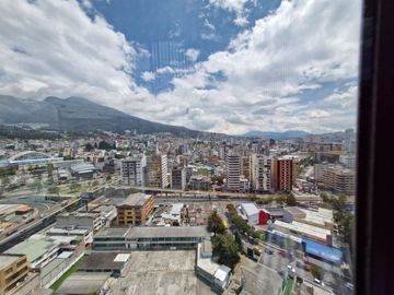 VENDO SUITE, LA CAROLINA,  MODERNA, TOTALMENTE AMOBLADA Y EQUIPADA