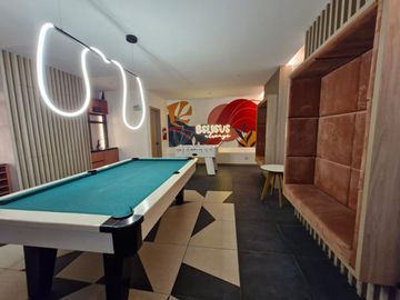VENDO SUITE, LA CAROLINA,  MODERNA, TOTALMENTE AMOBLADA Y EQUIPADA