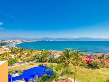 Lujoso Penthouse Amueblado Frente al Mar en Punta Esmeralda | Bucerias Nayarit