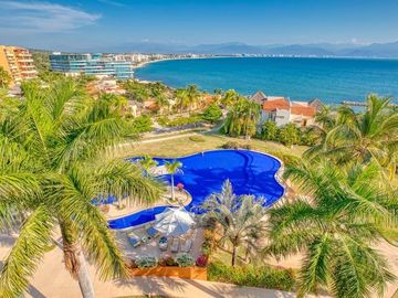Lujoso Penthouse Amueblado Frente al Mar en Punta Esmeralda | Bucerias Nayarit