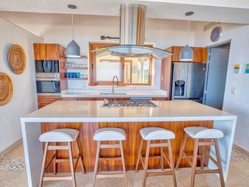 Lujoso Penthouse Amueblado Frente al Mar en Punta Esmeralda | Bucerias Nayarit