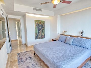 Lujoso Penthouse Amueblado Frente al Mar en Punta Esmeralda | Bucerias Nayarit