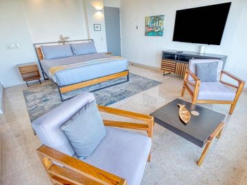 Lujoso Penthouse Amueblado Frente al Mar en Punta Esmeralda | Bucerias Nayarit