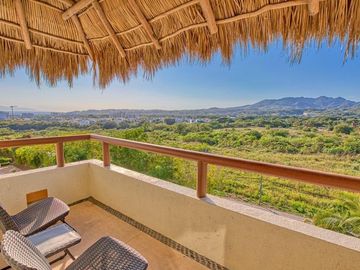 Lujoso Penthouse Amueblado Frente al Mar en Punta Esmeralda | Bucerias Nayarit