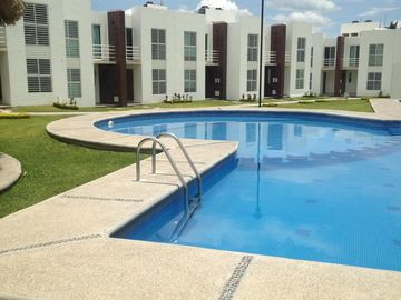 Casa en renta, Residencial Bosques Gallerías, Jiutepec Morelos.