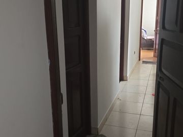 ¡OPORTUNIDAD EN ATE! VENDO CASA DE 3 PISOS CON ENTRADA INDEPENDIENTES