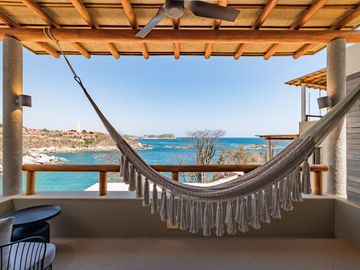 Amanecer Penthouse Condo