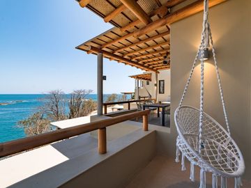 Amanecer Penthouse Condo