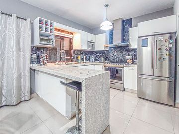 Casa en Venta en Cumbres Provenza