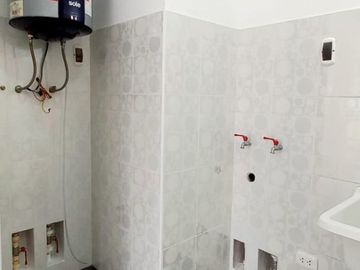 SE VENDE AMPLIO DUPLEX EN MAGDALENA. ASCENSOR DIRECTO. 9.2.3.1.8.2.3----.
