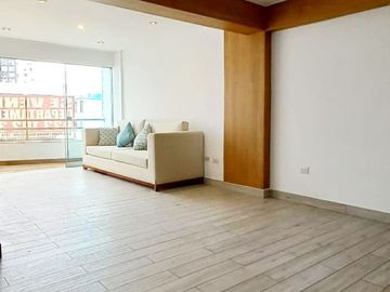 SE VENDE AMPLIO DUPLEX EN MAGDALENA. ASCENSOR DIRECTO. 9.2.3.1.8.2.3----.