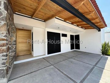 Casa en venta en Jurica, Querétaro.