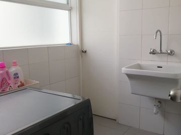 VENDO AMPLIO DEPARTAMENTO Urb. RESIDENCIAL MONTERRICO- LA MOLINA