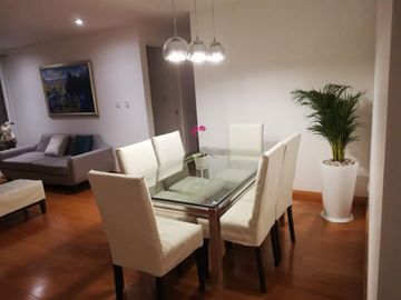 VENDO AMPLIO DEPARTAMENTO Urb. RESIDENCIAL MONTERRICO- LA MOLINA