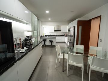 ¡Oportunidad Única! Hermoso Flat en Venta en Central Park - San Isidro