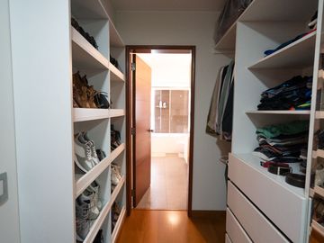 ¡Oportunidad Única! Hermoso Flat en Venta en Central Park - San Isidro