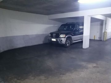 VENDE LOCAL COMERCIAL CON BODEGA Y ESTACIONAMIENTO, MANUEL RODRÍGUEZ SUR CON BLANCO ENCALADA, SANTIAGO, 31 M2