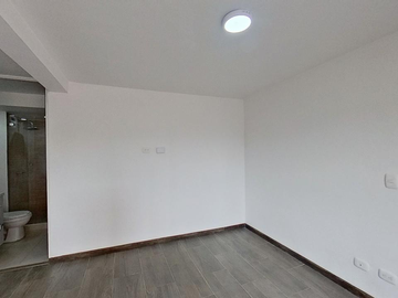 VENTA APARTAMEN. APTO EN PRIMER PISO EN CASTILLA CENTRAL $183'000.000