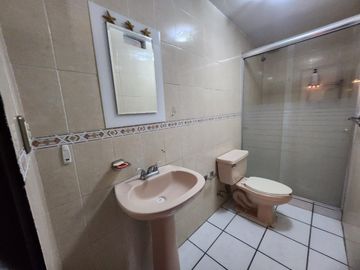 CASA EN VENTA, EN QUINTAS DEL MARQUES, QUERETARO