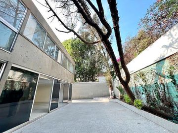 SE VENDE CASA EN LOMAS DE TECAMACHALCO NAUCALPAN