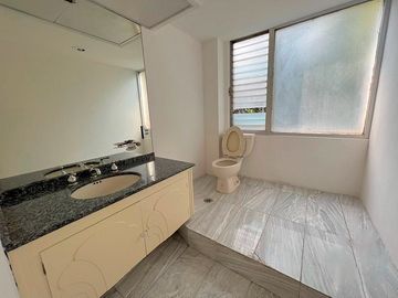 SE VENDE CASA EN LOMAS DE TECAMACHALCO NAUCALPAN