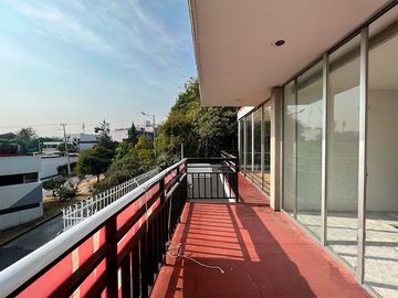 SE VENDE CASA EN LOMAS DE TECAMACHALCO NAUCALPAN