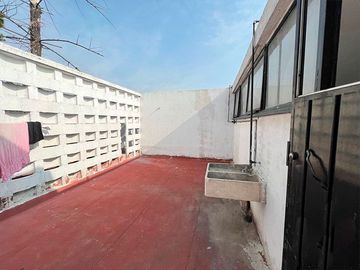 SE VENDE CASA EN LOMAS DE TECAMACHALCO NAUCALPAN