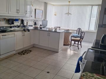 Departamento en Venta, Av. Coruña y Gonzales Suarez