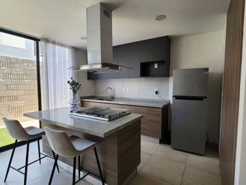 CASA EN VENTA, EN EL MARQUES, QUERETARO