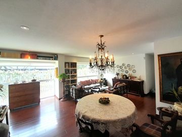 VIVE EN EL CORAZÓN DE MIRAFLORES : AMPLIO DEPARTAMENTO EN 1ER PISO