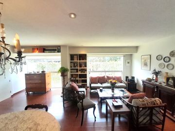 VIVE EN EL CORAZÓN DE MIRAFLORES : AMPLIO DEPARTAMENTO EN 1ER PISO