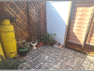 VENDE HERMOSA Y ACOGEDORA CASA EN MAIPU GRAN OPORTUNIDAD