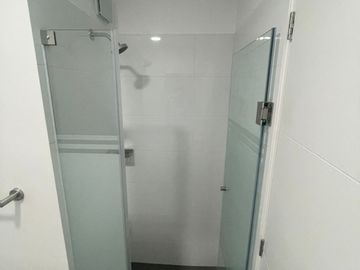 Alquiler Departamento con Piscina y Áreas Exclusivas Av Aramburú, Surquillo