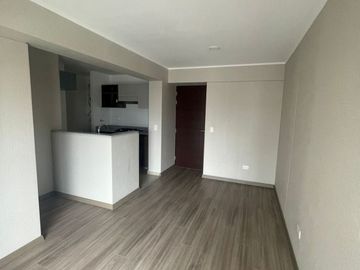 Alquiler Departamento con Piscina y Áreas Exclusivas Av Aramburú, Surquillo