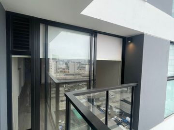 Alquiler Departamento con Piscina y Áreas Exclusivas Av Aramburú, Surquillo