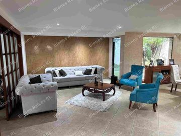 CASA EN VENTA EN SAMBORONDON KM. 2 1/2