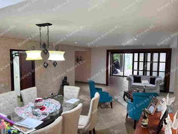 CASA EN VENTA EN SAMBORONDON KM. 2 1/2