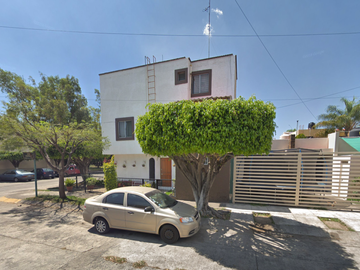 VENTA DE CASA EN ZAPOPAN