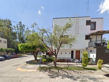 VENTA DE CASA EN ZAPOPAN