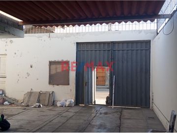 ID: 1132139 Vendo Casa Como Terreno En San Juan - Chimbote