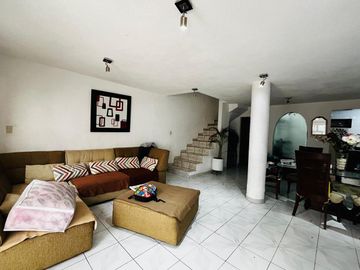 CASA EN VENTA EN IZTAPALAPA A 15 MIN DE METRO CONSTITUCIÓN
