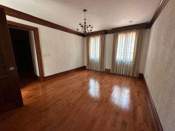 Espectacular Casa en Venta en Bosques de La Herradura.