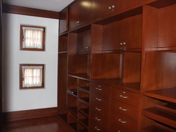 Espectacular Casa en Venta en Bosques de La Herradura.