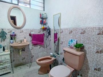 🏡 ¡Oportunidad! Amplia Casa en Venta en San Miguel – Ideal para Familia e Inversión 🏡